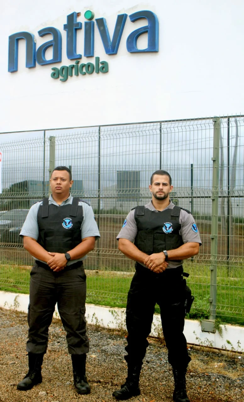 Foto funcionários da Planeta Segurança